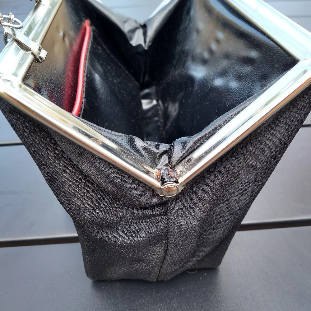 Vintage Black Evening Bag Purse, Silver Chain Strap, Hinged Opening, Clo… - Picture 6 of 13